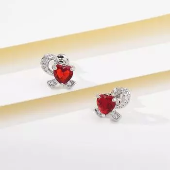 Серьги-гвоздики Love Needle из стерлингового серебра, ретро-темперамент, универсальные простые серьги, серьги с красным сердцем и цирконием, нишевый High Sense красный