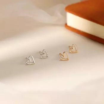 Серьги-гвоздики Love женские легкие роскошные темпераментные серьги-сердечки с нишевым дизайном Sense Zircon