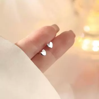 Серьги-гвоздики Love, женские летние серьги Niche Design Sense с инкрустированными цирконами в форме сердца