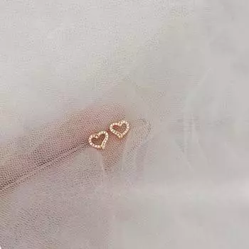 Серьги-гвоздики Love, женские, маленькие, в форме свежего сердца, с микроинкрустацией, простые серьги, тонкие украшения с изображением лица золотой