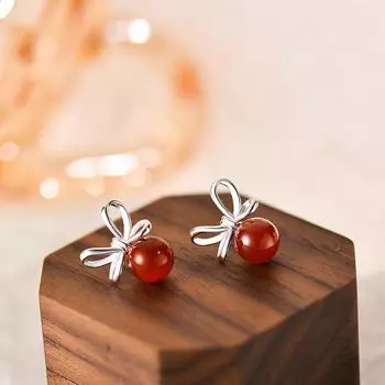 Серьги-гвоздики Модные женские серьги-гвоздики с нишевым дизайном Высококачественные серьги Темпераментный бант Красный агат
