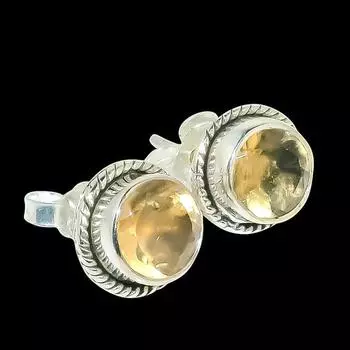 Серьги-гвоздики ручной работы из чистого серебра 925 пробы с натуральным цитрином P9T79