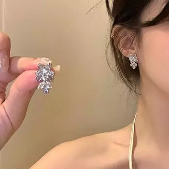 Серьги-гвоздики с бахромой из цветка циркония Super Flash, женские, легкие, роскошные, изысканные, элегантные, персонализированные, модные, универсальные серьги