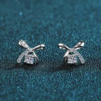 Серьги-гвоздики с бантом из муазанита Серьги-гвоздики с бантом из стерлингового серебра 925 пробы с родиевым покрытием серебряный