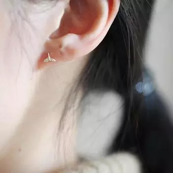 Серьги-гвоздики с бриллиантами в виде рыбьего хвоста из стерлингового серебра S925 для женщин, мини-серьги-гвоздики с особым интересным дизайном в виде элегантной японской и корейской ушной косточки 925