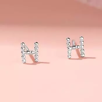 Серьги-гвоздики с буквой H Темперамент Легкий Роскошный Нишевый Дизайн Серьги Sense English Простые и Компактные Серьги