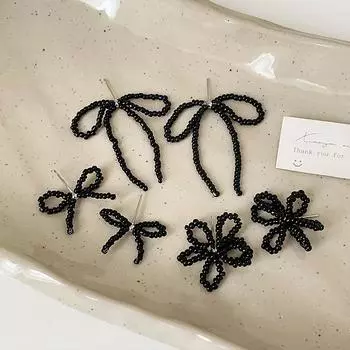 Серьги-гвоздики с черными бусинами и бантом, женские, уникальные, изысканные, нишевые, элегантные, модные, универсальные серьги