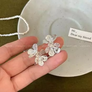 Серьги-гвоздики с цирконом в виде цветка, женские, с высоким чувством стиля, уникального дизайна, 2025, новые, летние, темпераментные Two small flowers zircon earrings-Silver Needle