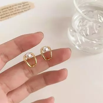 Серьги-гвоздики с имитацией жемчуга в стиле ретро, женские, легкие, роскошные, нишевого дизайна, геометрические, овальные серьги