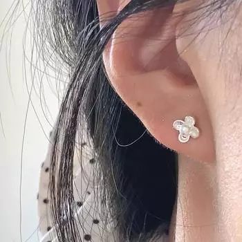 Серьги-гвоздики с искусственным жемчугом и цветами, мини-темпераментные простые серьги-цветы для студентов