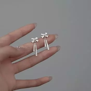 Серьги-гвоздики с кисточками из стерлингового серебра 925 пробы, женские легкие роскошные серьги в холодном стиле, универсальные украшения для ушей 925