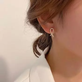 Серьги-гвоздики с крестиком из серебра 925 пробы в стиле ниши, корейская версия простых сережек в стиле темперамент, модные серьги высокого класса