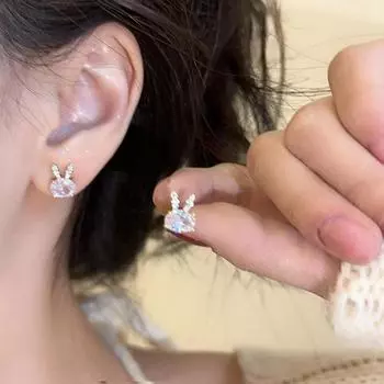 Серьги-гвоздики с кроликом из циркона, женские легкие, роскошные, нишевого дизайна, темпераментные, яркие, бриллиантовые серьги