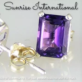 Серьги-гвоздики с натуральным аметистом и изумрудной огранкой, изящное серебро 925 пробы, Length: 7 Millimetres; фиолетовый