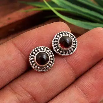 Серьги-гвоздики с натуральным гранатом, ювелирные изделия ручной работы из 100% стерлингового серебра 925 пробы красный