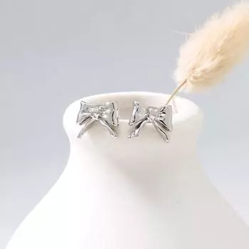 Серьги-гвоздики с трехмерным бантом Niche Design для женщин, маленькие, сладкие, темпераментные, медные серьги, модные и персонализированные серьги