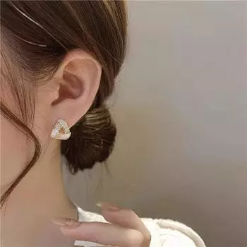 Серьги-гвоздики с треугольной головкой из серебра 925 пробы с каплями масла, серьги-гвоздики Niche Design High-End Temperament, серьги-гвоздики для женщин