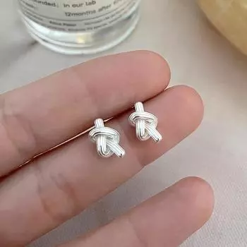 Серьги-гвоздики с узелками, женские индивидуальные простые металлические серьги-узлы, качественные серьги Ins Cold Wind