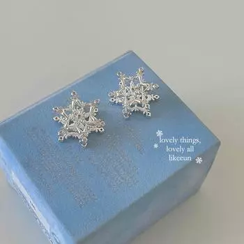 Серьги-гвоздики со снежинками из серебра 925 пробы для женщин, изысканные серьги с супер блеском и красивым темпераментом, новые модные серьги 925 silver needle