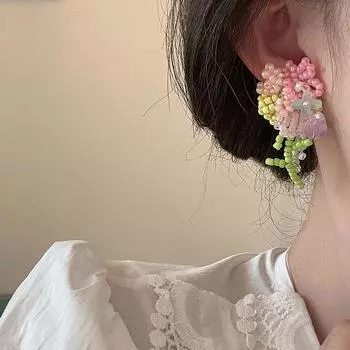 Серьги-гвоздики «Свежий полевой ветер» ручной работы из бисера и цветочного букета, женские летние сладкие нежные серьги Dopamine