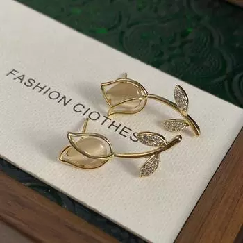 Серьги-гвоздики «Тюльпан-роза» Натуральный опал Темперамент Нишевые дизайнерские серьги Высококачественные атмосферные серьги