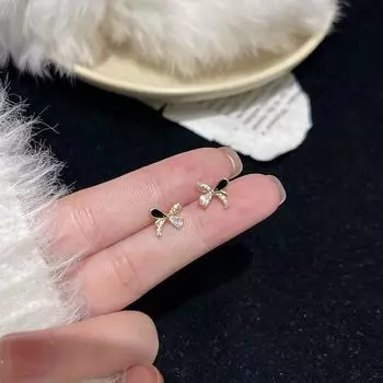 Серьги-гвоздики в форме банта, женские серьги в стиле нишевого дизайна, микроинкрустированные цирконием, простые легкие роскошные серьги