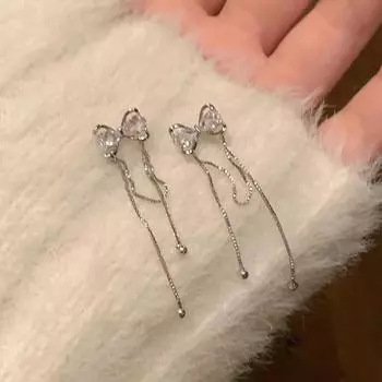 Серьги-гвоздики в форме банта Женские серьги Niche Design Sense Fashion Temperament для осени и зимы с бахромой из циркония