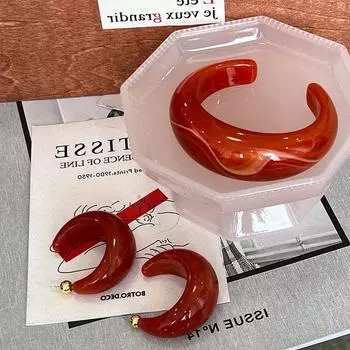 Серьги-гвоздики в форме буквы С из красной смолы, браслет, женские, ретро, легкие, роскошные, модные, универсальные серьги