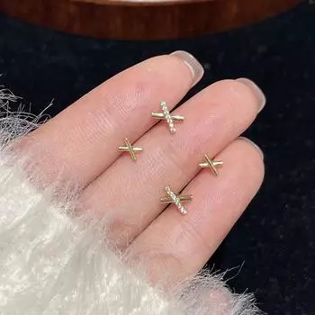 Серьги-гвоздики в форме креста, женские простые, легкие, роскошные, глянцевые серьги в форме буквы X, нишевые, тонкие, с инкрустацией из циркония, студенческие серьги