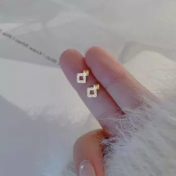 Серьги-гвоздики в форме ромба для женщин Ins Light Luxury Niche Design Sense Micro Zircon Трехмерные квадратные серьги