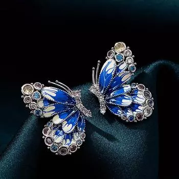 Серьги-гвоздики в виде бабочек, уникальные креативные серьги с цветными бриллиантами, модная индивидуальность, простота дизайна, стильные милые и стильные серьги