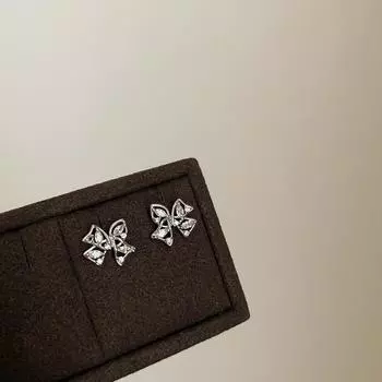 Серьги-гвоздики в виде банта с бриллиантами, французского легкого роскошного темперамента, женские дизайнерские серьги Sense Sweet And Cute Versatile