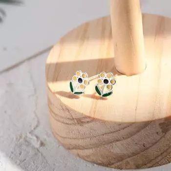 Серьги-гвоздики в виде цветка, женская корейская версия, маленькие, свежие, литературные, желтые, цветочные, серьги-капли, простые, корейская версия, ювелирные изделия нишевого дизайна