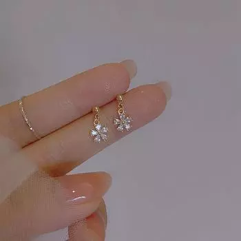 Серьги-гвоздики в виде цветка, женские, иностранный стиль, нишевый дизайн, летние серьги с кристаллами и лепестками, серьги с цирконием