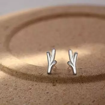 Серьги-гвоздики в виде ветки, женские, простые, индивидуальные, мини-украшения для ушей в виде веточки, темпераментные, нишевые, корейская версия, аксессуары