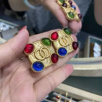 Серьги-гвоздики Xiaoxiangfeng с двойной цветной глазурью в форме буквы C, универсальные модные серьги в стиле ретро