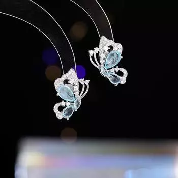 Серьги-иглы из серебра 925 пробы, простые и маленькие, милые, темпераментные серьги-гвоздики в форме бабочек с инкрустацией из циркония синий