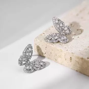 Серьги из чистого серебра S925 с модным дизайном банта, инкрустированным высококачественным цирконием, и нишевым модным аксессуаром