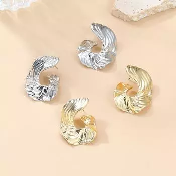 Серьги из сплава с преувеличенными металлическими цветами для женщин — европейский и американский стиль золотой