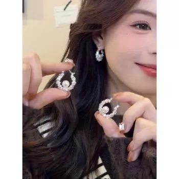 Серьги из стерлингового серебра с иглой, сломанные серебряные жемчужные серьги, новинка 2025 года, самые продаваемые необычные серьги, серьги с дизайном меньшинства в стиле легкой роскоши Default