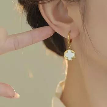 Серьги из титановой стали с четырьмя листьями травы и высококачественными серьгами с цветами, лучший подарок для девочек