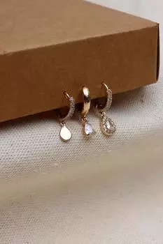 Серьги-капли из трех частей золотого цвета