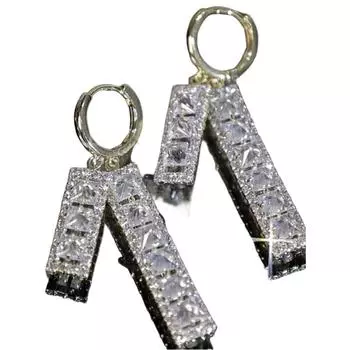 Серьги-кисточки с геометрическим цирконием One Size