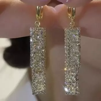 Серьги-кисточки с геометрическим цирконием One Size