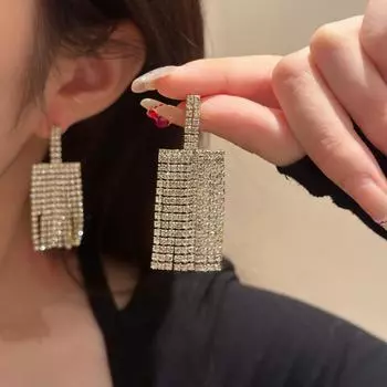 Серьги-кисточки со стразами из золота - супер блестящий цирконовый дизайн для женщин Claw Chain Diamond Tassel Earrings золотой