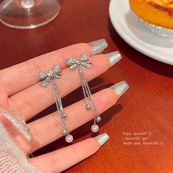 Серьги-кисточки в форме банта из серебра 925 пробы с бриллиантами: Стильная роскошь для женщин A1403 серебряный