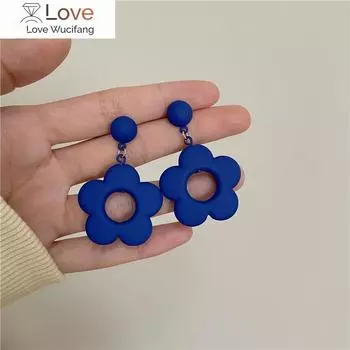 Серьги-клипсы с синими цветами, без пирсинга, темпераментные, полые, с цветочными клипсами, без проколотых ушей