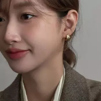 Серьги-кольца из серебра 925 пробы с неровной текстурой, индивидуальность, элитная пряжка для ушей, холодный ветер, осень и зима, новая пряжка для ушей 925 silver needle