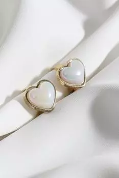 Серьги-кольца из стали золотого цвета с перламутровым камнем в форме сердца