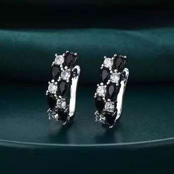 Серьги-кольца с черным камнем для женщин